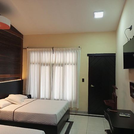 Terra Luna Lodge Тена Экстерьер фото