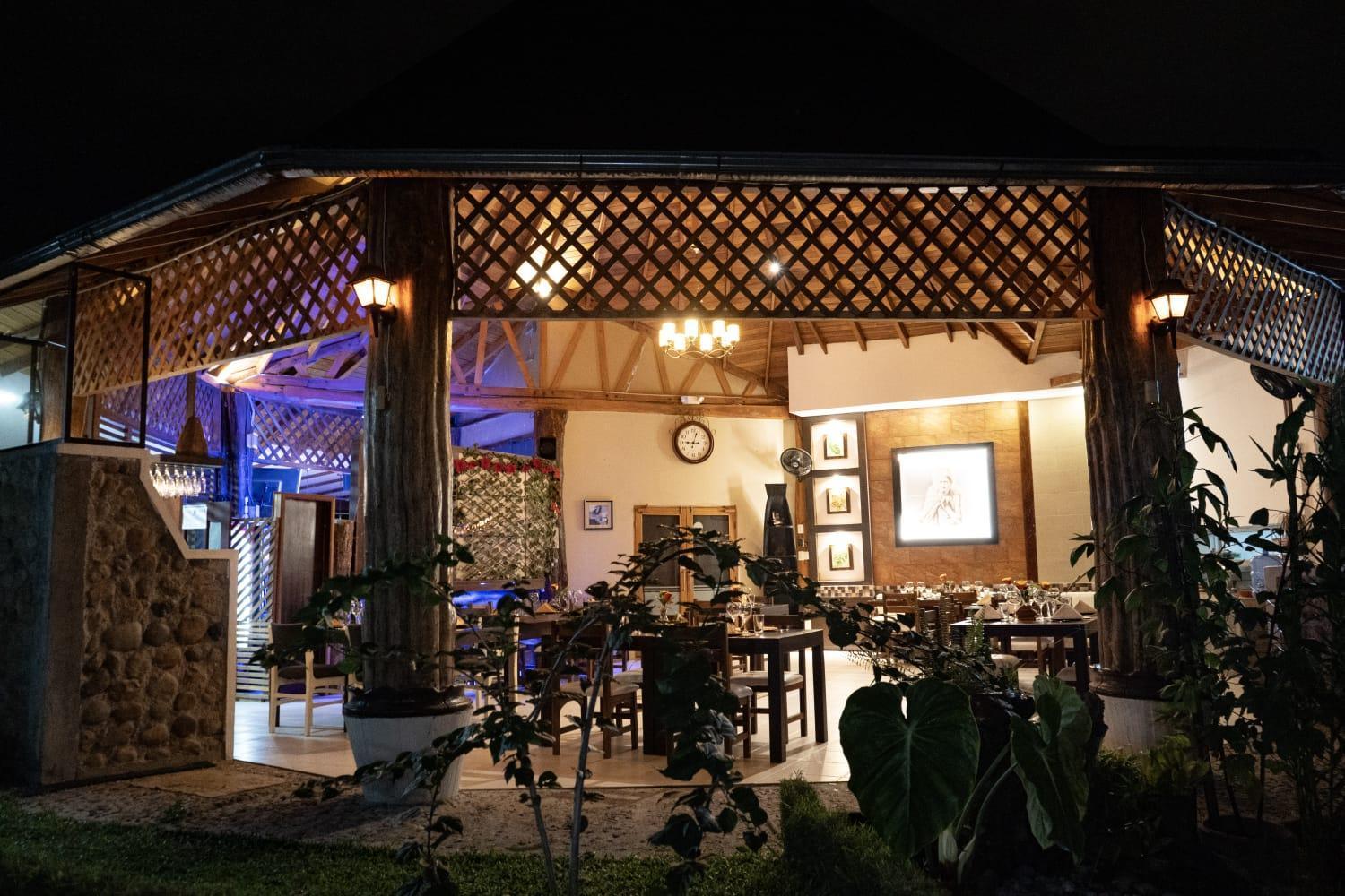 Terra Luna Lodge Тена Экстерьер фото